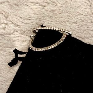 Round shaped earrings